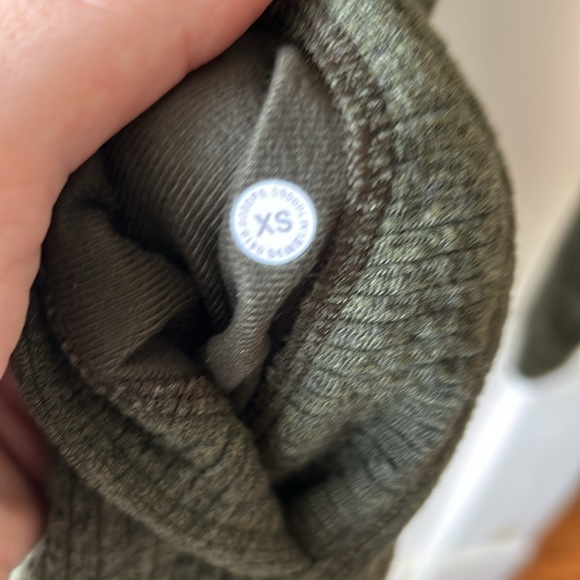 Lululemon Olive Green Ribbed Cowl Neck Sweater Size XS - Picture 7 of 7
